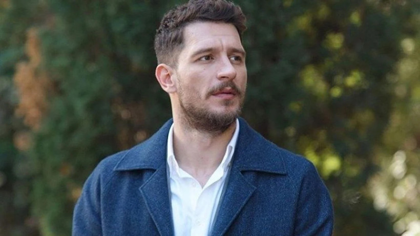 Ünlü Oyuncuya Teklif Yağmıştı: Uraz Kaygılaroğlu O Diziye 'Evet' Dedi