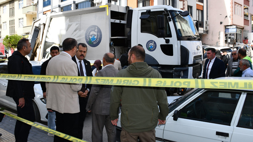 Samsun’da Çöp Kamyonunun Çarptığı Yaşlı Adam Hayatını Kaybetti