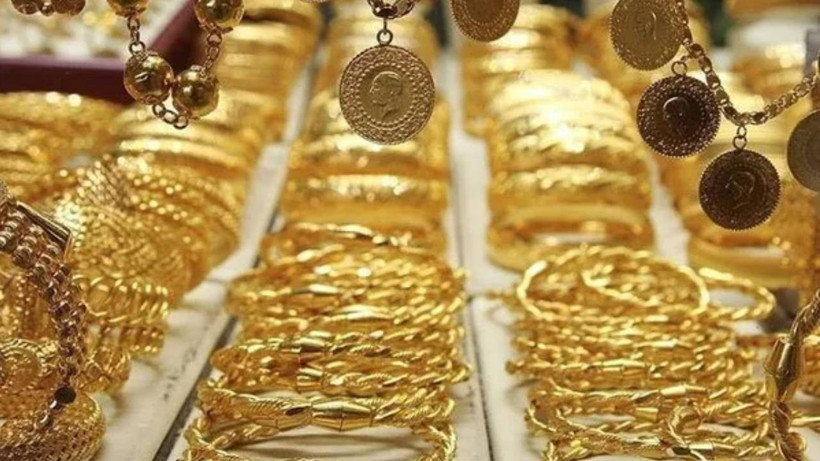 Son 5,5 Yılın En Sert Yükselişi! Çeyrek Altın 10 Bin Lirayı Aştı, Rekor Üstüne Rekor Kırıyor