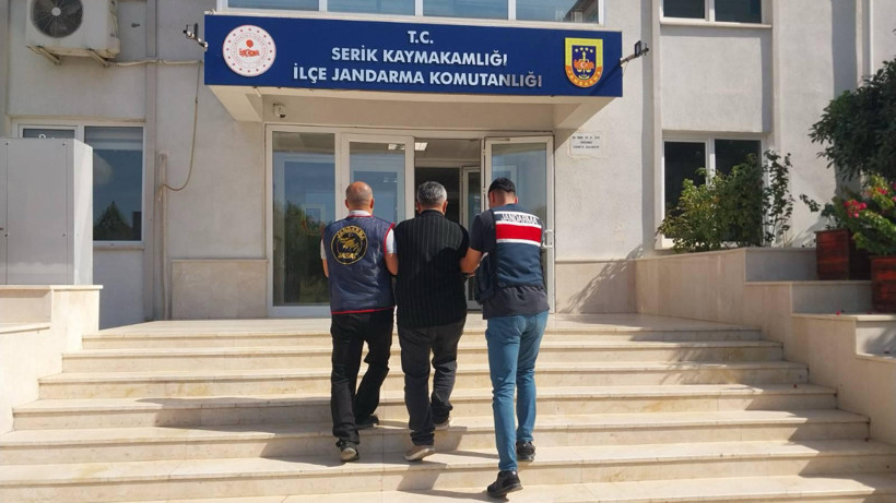 Antalya’da 48 Yıl Hapis Cezası Bulunan Firari Serik’te Yakalandı