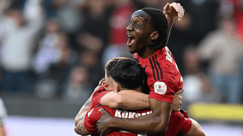 Gaziantep'in Bileği Bükülmüyor