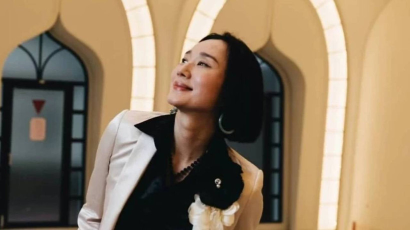 Ünlü Şarkıcı Hayatını Kaybetti! Kansere Yenik Düştü