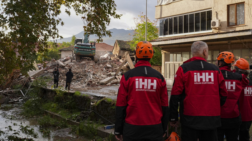 Deprem Fırtınasının Esir Aldığı Sındırgı İçin Flaş Karar