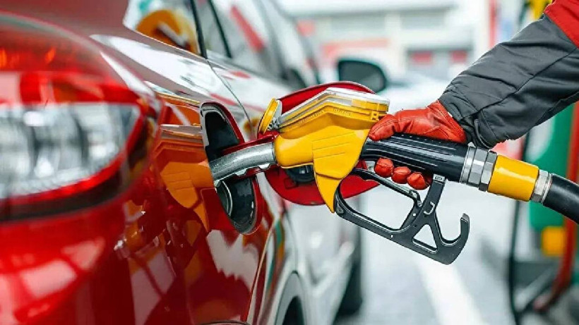 Araç Sahiplerine Kötü Haber! Benzine Zam Geliyor: Tarih Belli Oldu