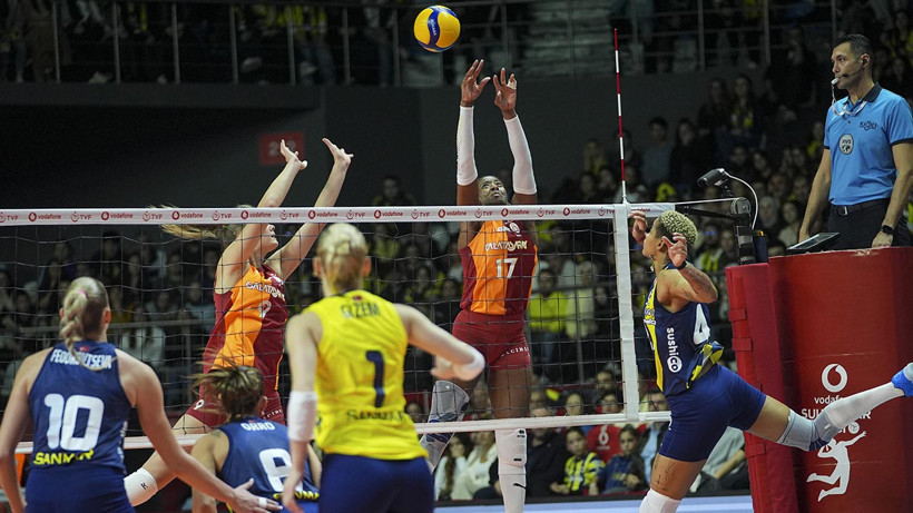 Sultanlar Ligi’nde Derbi Şöleni: Fenerbahçe, Galatasaray’ı Zor da Olsa Devirdi