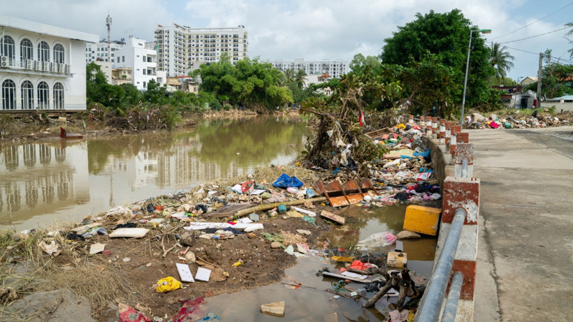 Vietnam'da Sel Felaketi! Ölü Sayısı 91'e Yükseldi