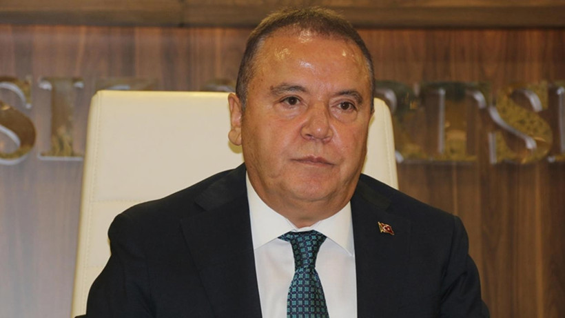 Muhittin Böcek'ten 'Sağlığım Hızla Kötüleşiyor' Mesajı