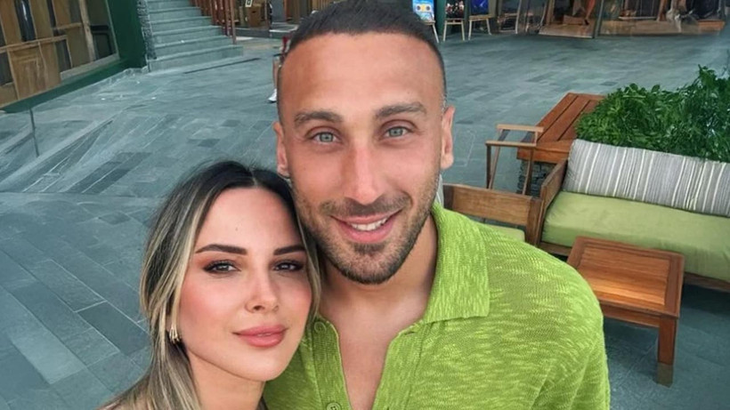 Boşanma İddiaları Gündeme Gelmişti: Cenk Tosun Sessizliğini Bozdu