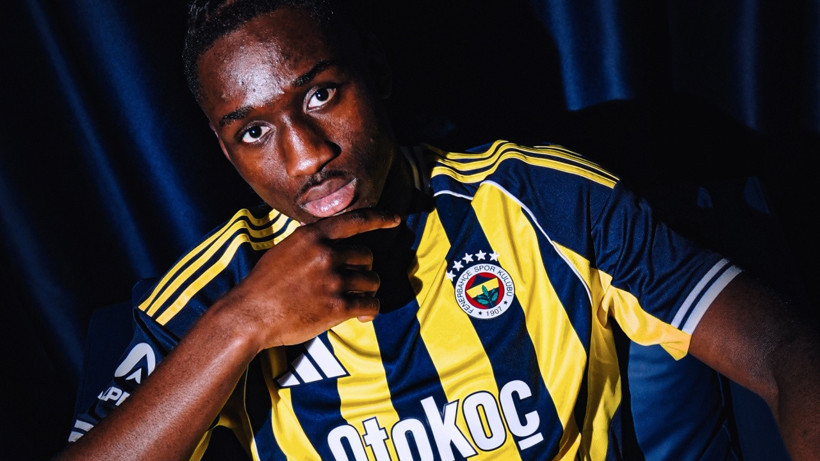 Fenerbahçe Genç Forvetini Resmen Duyurdu