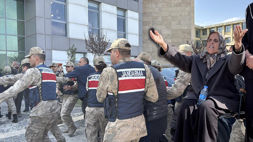 Gülistan Doku Soruşturmasında Adliye Önü Karıştı: Doku'nun Yakınlarından Şüphelilere 'Tuncay Sonel Gelsin Kurtarsın' Tepkisi