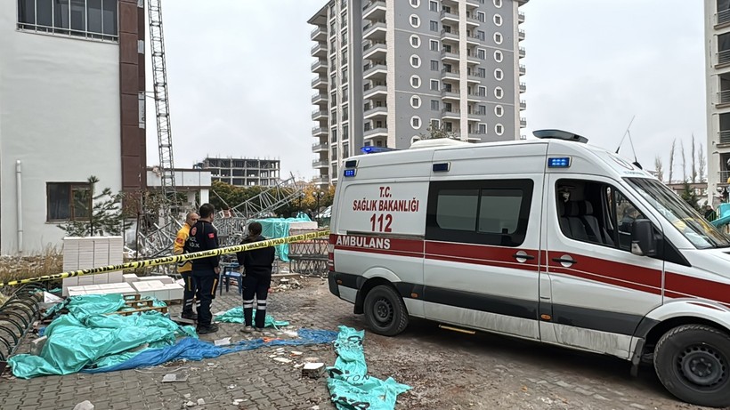 Malatya'da İş Cinayeti! İskele Çöktü, 2 İşçi Hayatını Kaybetti - Resim : 1
