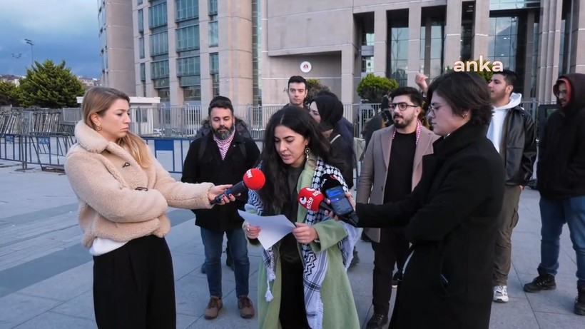 Bakan Tunç Yalanlamıştı... 9 Genç Adliye Önünde: 'Çıplak Arandık, Başörtümüz Kesildi' - Resim : 3