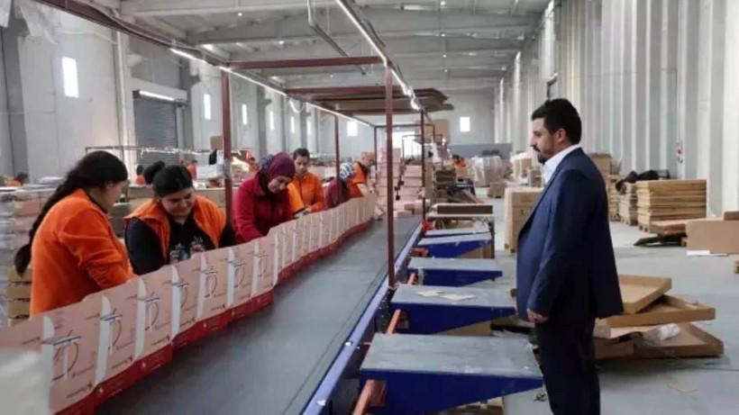 Eşinden Aldığı Tek Bilezikle Şirket Kurdu! Şimdi Paraya Para Demiyor, Yüzlerce Çalışanı Var - Resim: 1