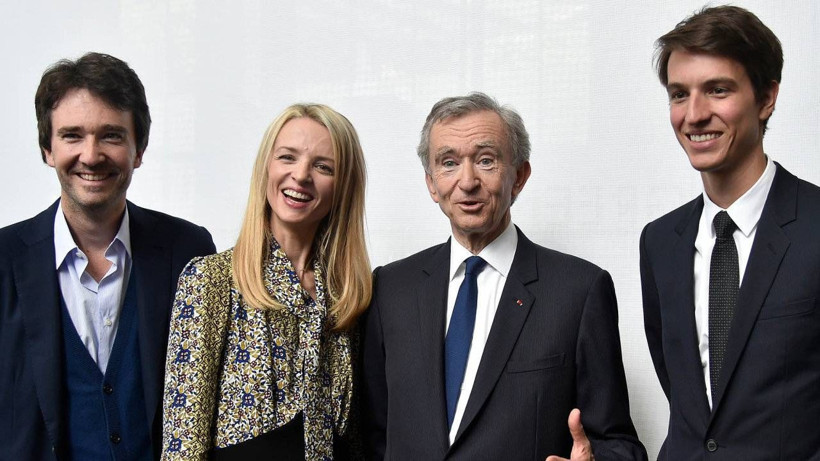 Ünlü Milyarder O Gazeteyi Satın Aldı: Medyada Kazan Kaynadı! Moda Devi Medya İmparatoru Oldu - Resim: 2