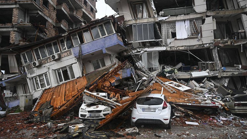 6 Şubat'ta Deprem Felaketi Yaşayan 11 İlde Kaç Konut Teslim Edildi? Bakan Kurum Açıkladı - Resim : 1