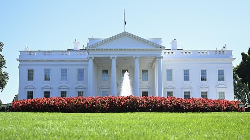 Trump’tan Flaş Adım, İstifa Eden Çalışanlara 7 Maaş Tazminat - Resim : 2