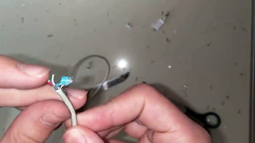 Kopan ve Yıpranan Şarj Kablolarını Kurtaran Yöntem: Artık Yeni Şarj Aleti Almaya Gerek Yok - Resim: 3