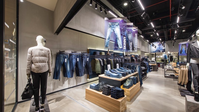 2 Moda Devi Krizin Eşiğinde! 'Güvenilmez Kuruluş' Denildi, Kara Listeye Alındılar - Resim: 1