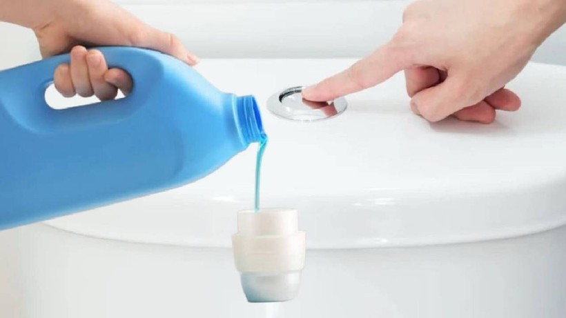 Tuvalet Sifonuna 1 Kapak Yumuşatıcı Dökün Etkisini Görün: Otellerin Gizli Sırrı İfşa Oldu - Resim: 3