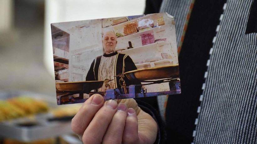 7 Yaşında Öğrendiği İş Mesleği Oldu: Tepsi Tepsi Satıyor, Namını Duyan Oraya Koşuyor - Resim: 6
