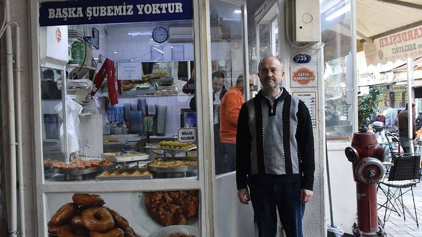 7 Yaşında Öğrendiği İş Mesleği Oldu: Tepsi Tepsi Satıyor, Namını Duyan Oraya Koşuyor - Resim: 2