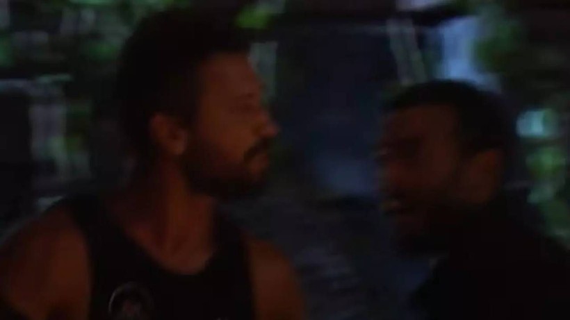 Survivor'da Büyük Kavga! Yapım Ekibi Devreye Girdi - Resim: 4