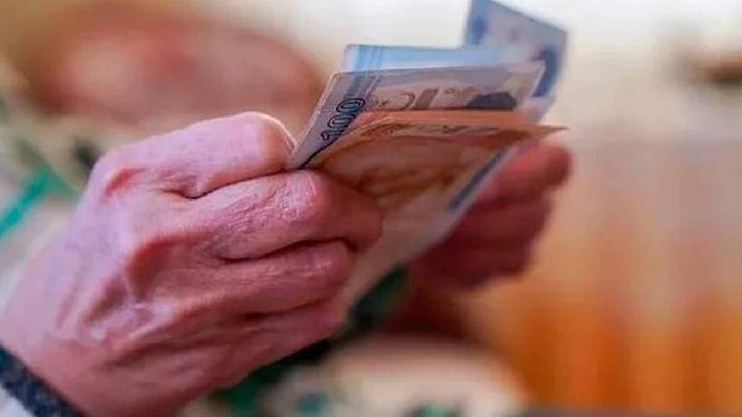 SGK Uzmanı Özgür Erdursun Net Tarihi Verdi: Çalışan Emeklilerin Maaşı Kesilecek - Resim: 2