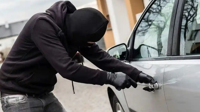Araç Sahiplerine Gün Saydıracak Detay! Hırsızlar En Çok Bu Otomobillere Göz Dikiyor - Resim: 1