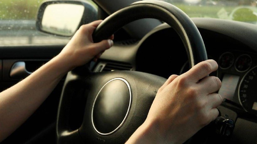 Araba Sürerken Direksiyon Titriyorsa Hemen Sağa Çekin! Meğer Bu Anlama Geliyormuş - Resim: 1