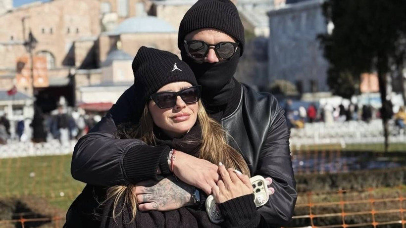 Ünlü Futbolcu Tanınmamak İçin İstanbul'u Kar Maskesiyle Gezdi - Resim: 3