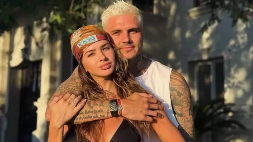 Ünlü Futbolcu Tanınmamak İçin İstanbul'u Kar Maskesiyle Gezdi - Resim: 5