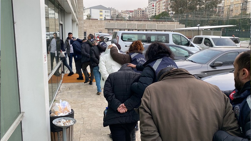 Devlet Hastanesinde Skandal! Eş Zamanlı Baskın Düzenlendi, Gözaltılar Var - Resim : 1