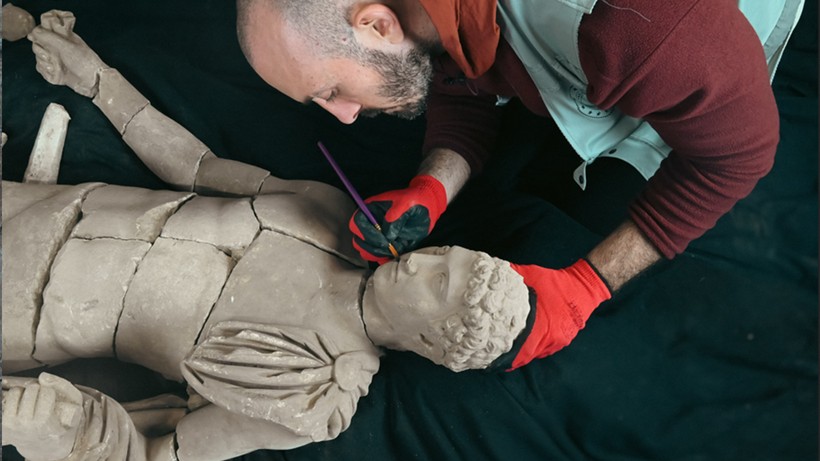 Zamanın Sessiz Şahidi'nde Üç Keşif Birden, Zeus'un Sırrı Çözüldü - Resim : 2