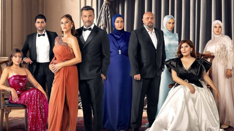 Show TV'nin Reyting Rekorları Kıran Dizisi Kızılcık Şerbeti'nde Flaş Ayrılık: Diziye Veda Etti - Resim: 1