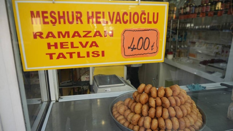 Tarifi Sır Gibi Saklanıyor, Sadece Ramazan'da Yapılıyor: Bu Tatlıyı Almak İçin Şehir Dışından Gelenler Var... - Resim: 6