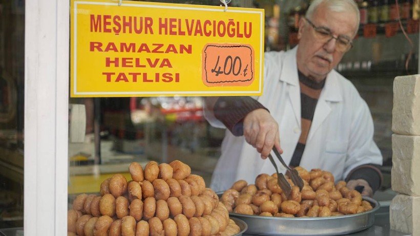 Tarifi Sır Gibi Saklanıyor, Sadece Ramazan'da Yapılıyor: Bu Tatlıyı Almak İçin Şehir Dışından Gelenler Var... - Resim: 2