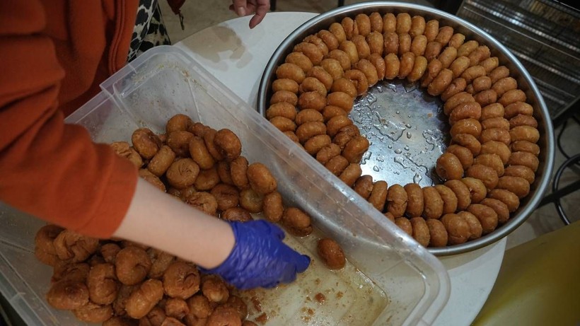 Tarifi Sır Gibi Saklanıyor, Sadece Ramazan'da Yapılıyor: Bu Tatlıyı Almak İçin Şehir Dışından Gelenler Var... - Resim: 1
