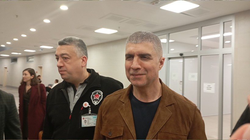 Özcan Deniz Kara Listesini İsim İsim İfşa Edip Hepsini Tek Kalemde Sildi - Resim : 1