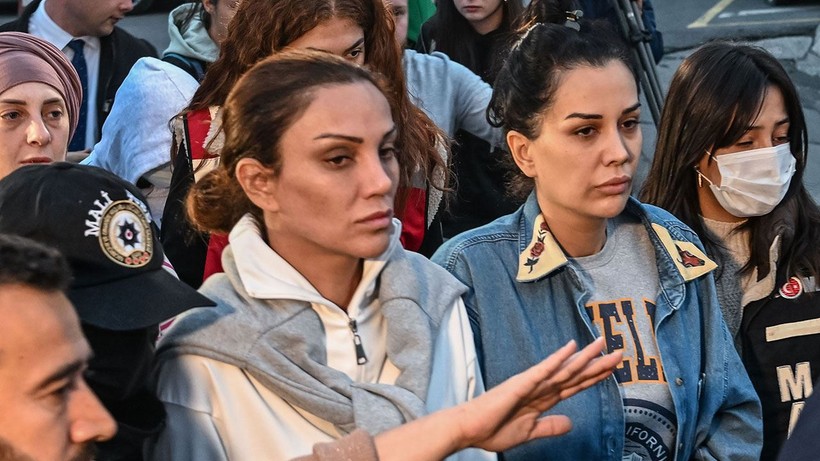 Dilan Polat'ın Kardeşi Sıla Doğu Büyük Cezaevi Sırrını Ağzından Kaçırdı - Resim : 1