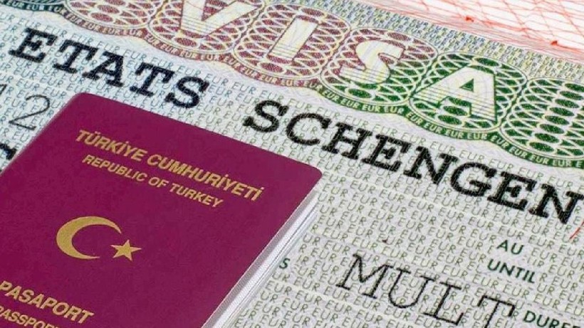 Tatilde Yurt Dışına Gidecekler Dikkat! Avrupa Birliği Duyurdu: Schengen Bölgesine Giriş Çıkışlarda Artık Zorunlu - Resim: 1