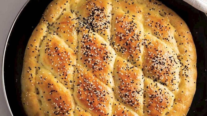 Fırıncıların Gizli Tarifi: Yumurta Yerine Bu Sırla Pidenizi Nar Gibi Kızartın - Resim: 3
