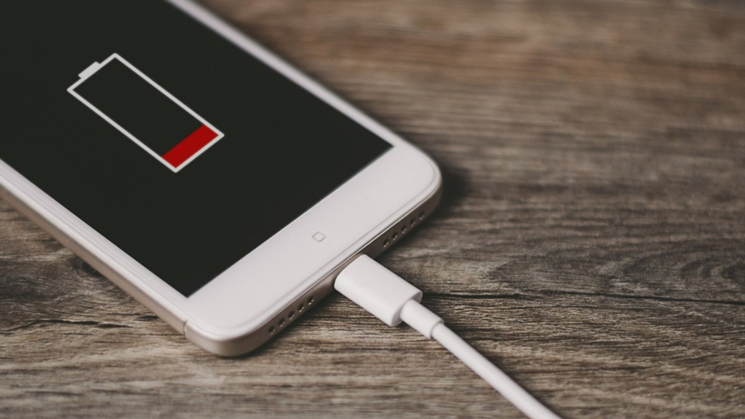 Ne Apple Ne Galaxy! 2025’in Şarj Etmeyi Unutturan Telefonları Belli Oldu! - Resim: 1