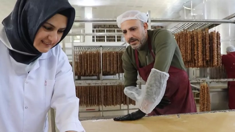 Samsun’dan Gelin Geldi, Dededen Toruna Meslek Sahibi Etti! Günde 2 Ton Üretiyor, Türkiye’nin Her Yerine Satıyor! - Resim: 4