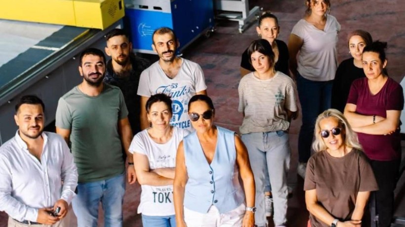 Hülya Avşar O Sektörüne Girdi: Fabrika Kurup Üretime Başladı - Resim: 1
