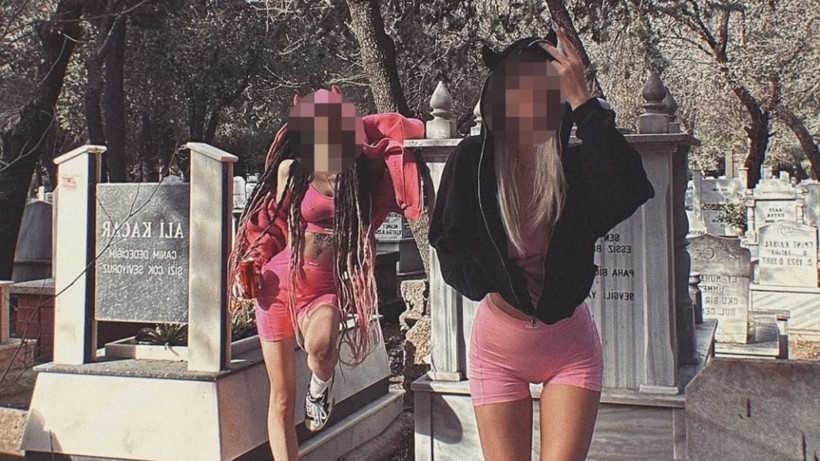 Mezarlıktaki Tepki Çeken Görüntülerle İlgili Yeni Gelişme: Türkiye'yi Terk Etmişler! - Resim : 2