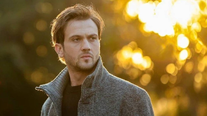 Show TV'nin Sevilen Dizisi Deha'nın Setinde Feci Kaza: Aras Bulut İynemli Apar Topar Ameliyata Alındı - Resim: 2