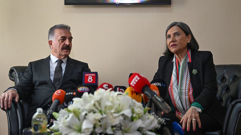 Terör Örgütü Lideri Abdullah Öcalan'a Ailesinden Bayram Ziyareti - Resim : 1