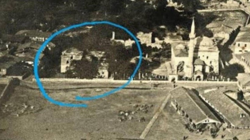 Sultan 2. Bayezid Yaptırmıştı: 540 Yıllık Caminin İçinden Çıktı... Tarihçiler Didik Didik İnceliyor - Resim: 4