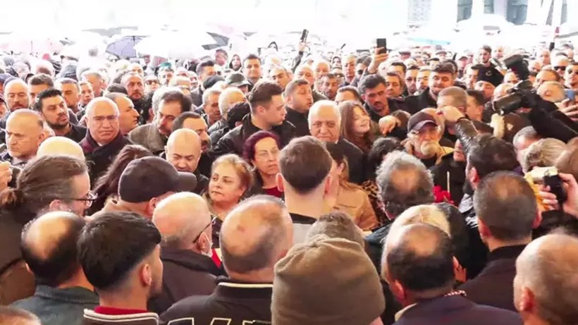 'Kuzeyin Oğlu'na Son Veda... Eşi Selma Konak'ın Sözleri Yürek Yaktı: 'Bunu Bana Nasıl Yaptın Volkan...' - Resim : 1