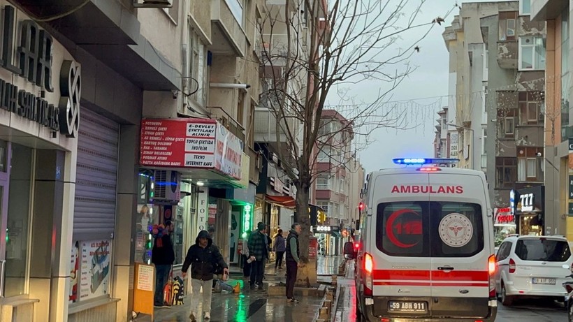 Tekirdağ'da Sokak Ortasında Kavga: 1 Yaralı - Resim : 1